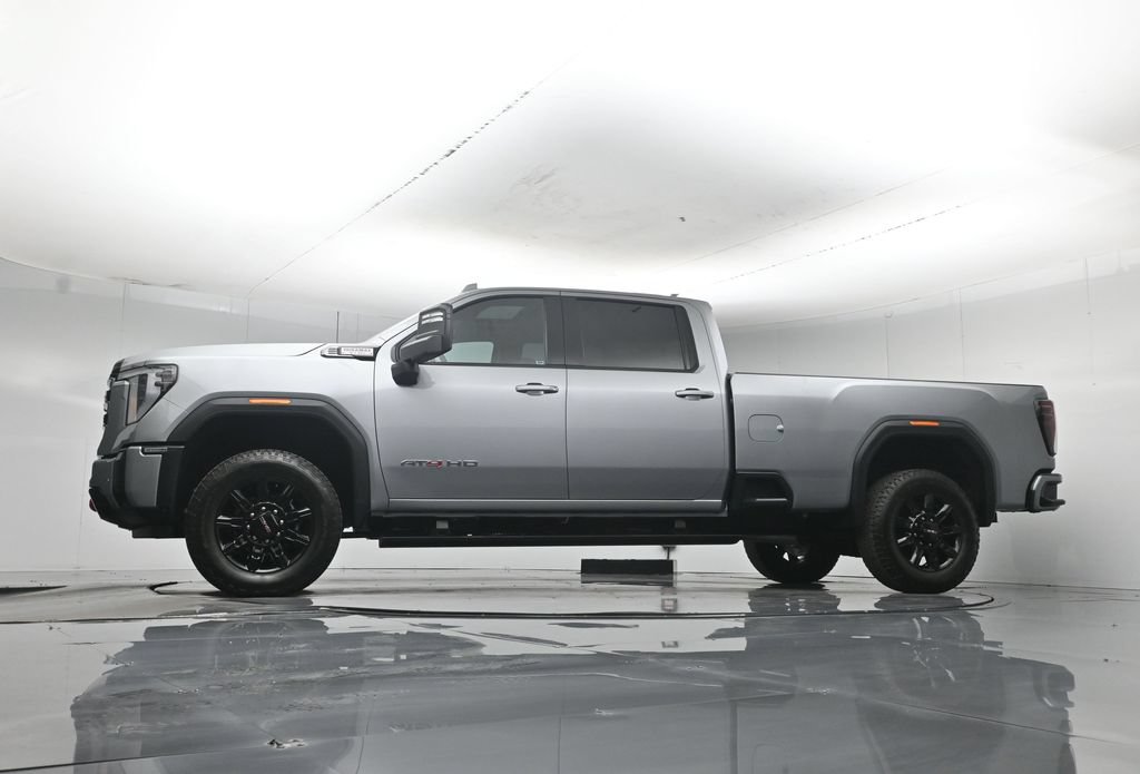 Used 2025 Silver GMC AT4 image 56