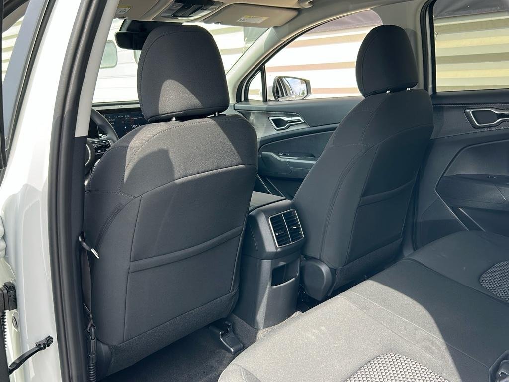 2025 Kia Sportage LX Hybrid - Photo 13
