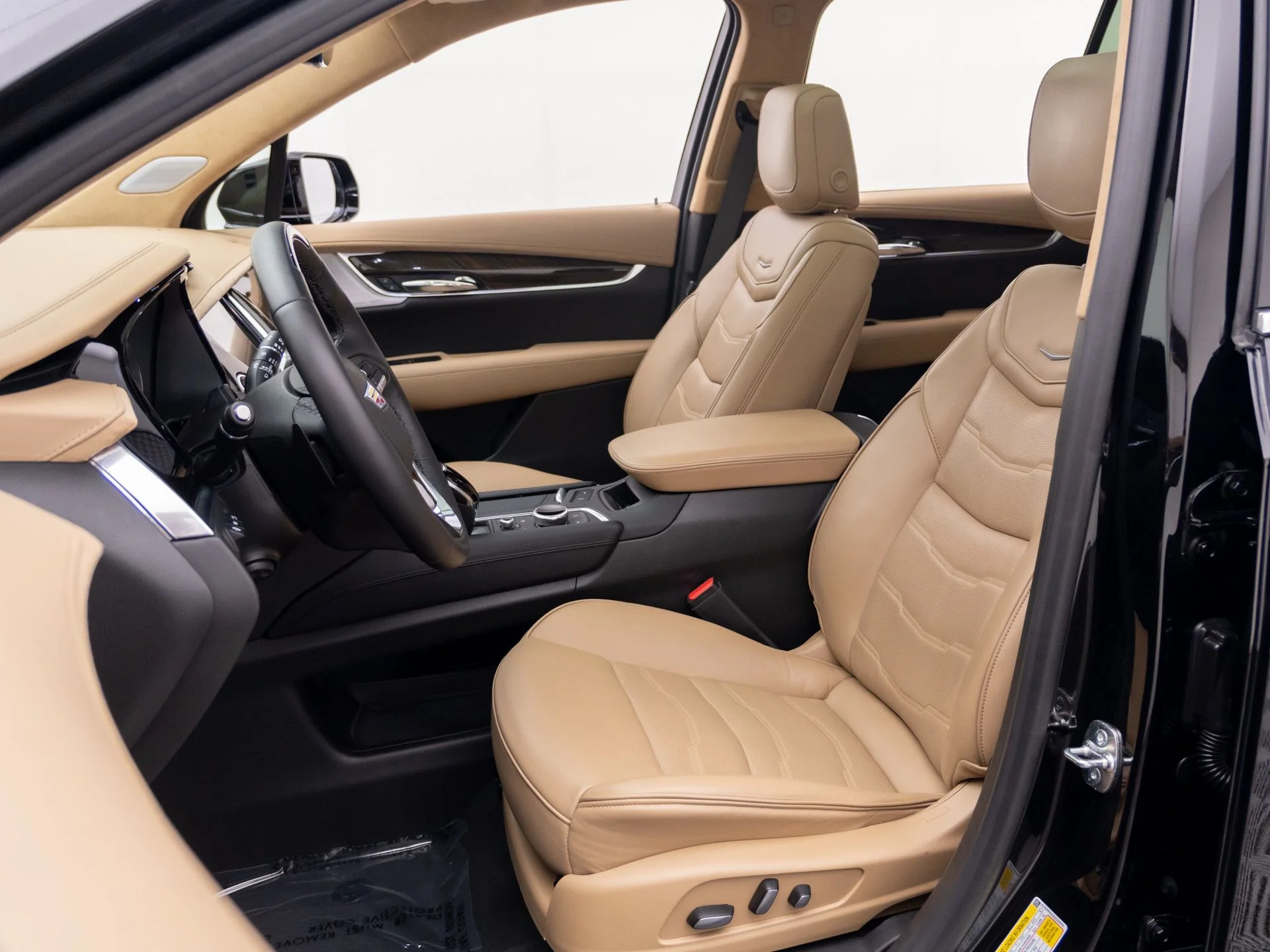 Used 2025 Black Cadillac Premium Luxury image 15