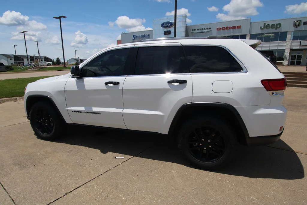 Used 2021 Bright White Clearcoat Jeep Limited image 16