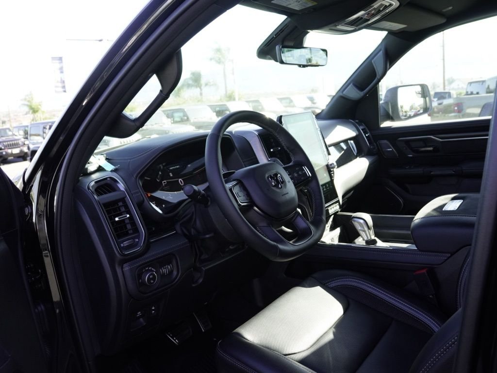 New 2026 Diamond Black Crystal Pearl-Coat Exterior Paint RAM RHO image 18