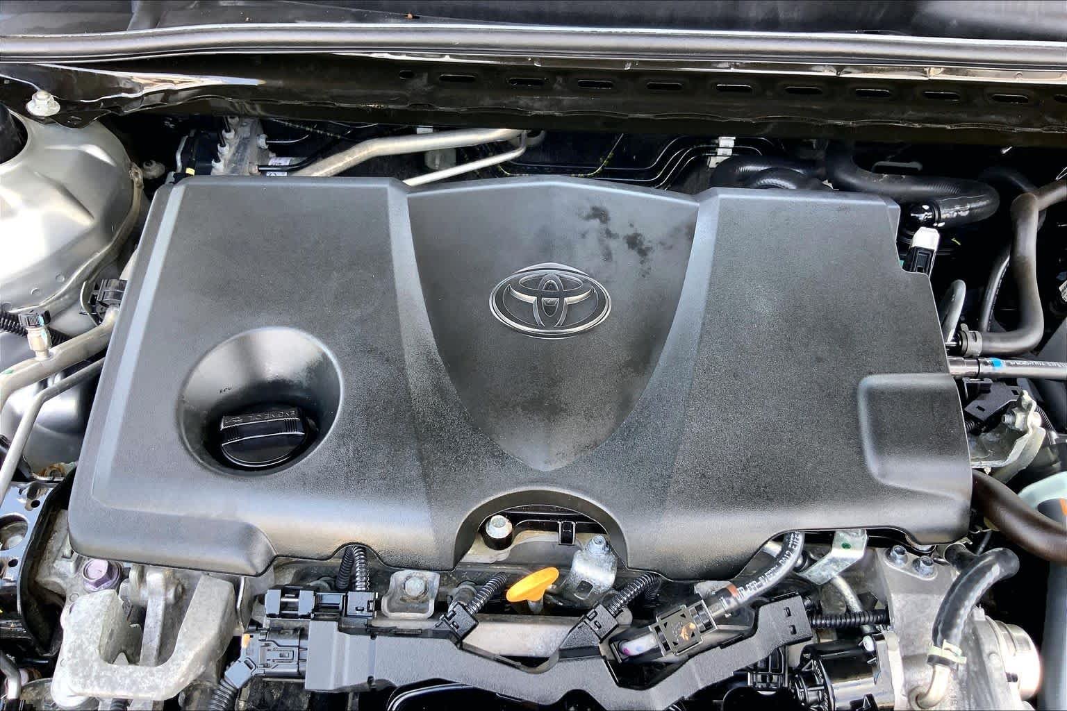 Used 2021 Celestial Silver Metallic Toyota SE image 32