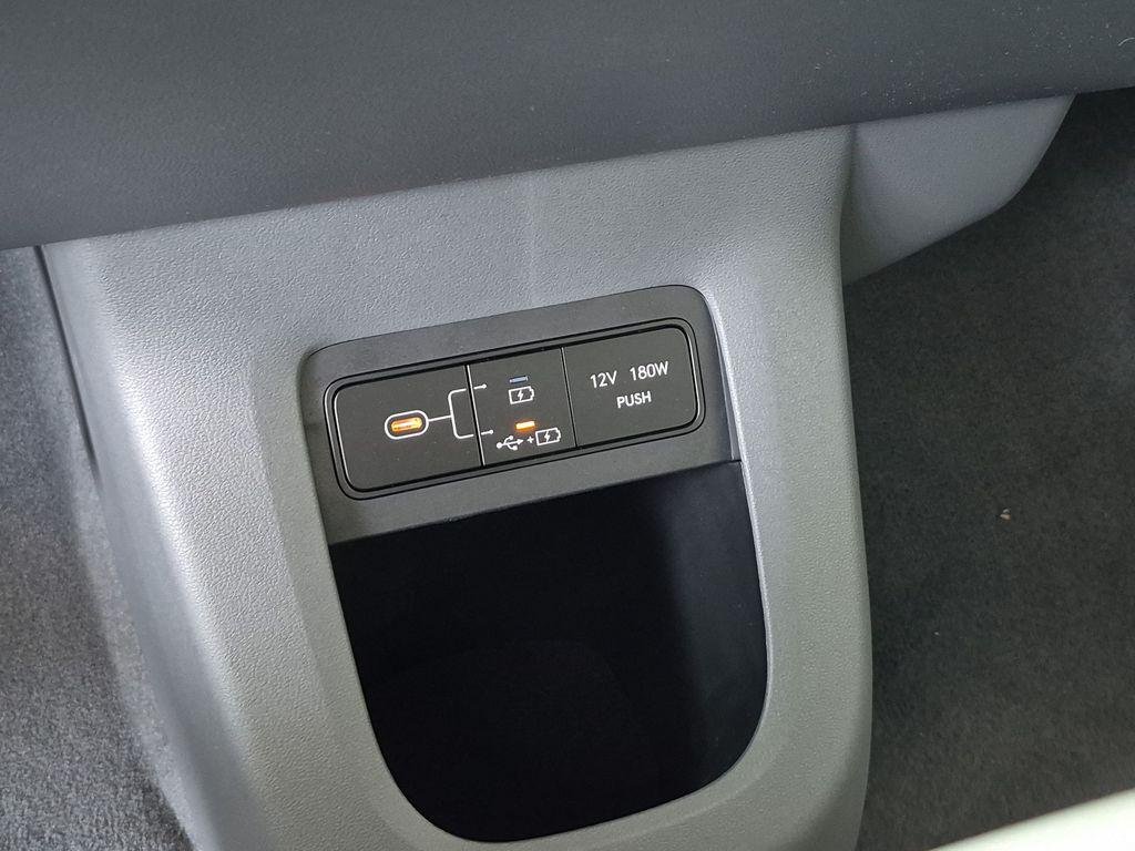 New 2026 Black Hyundai SEL image 25