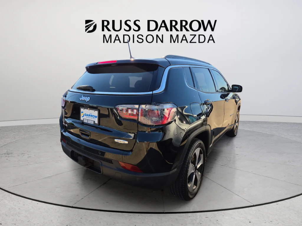 Used 2017 Black Jeep Latitude image 5