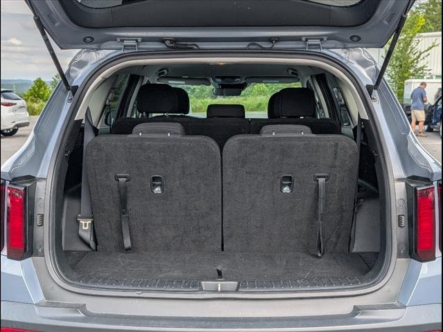 2023 Kia Sorento LX - Photo 25