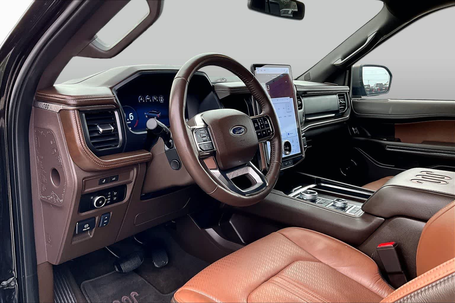 Used 2024 Agate Black Ford King Ranch image 18