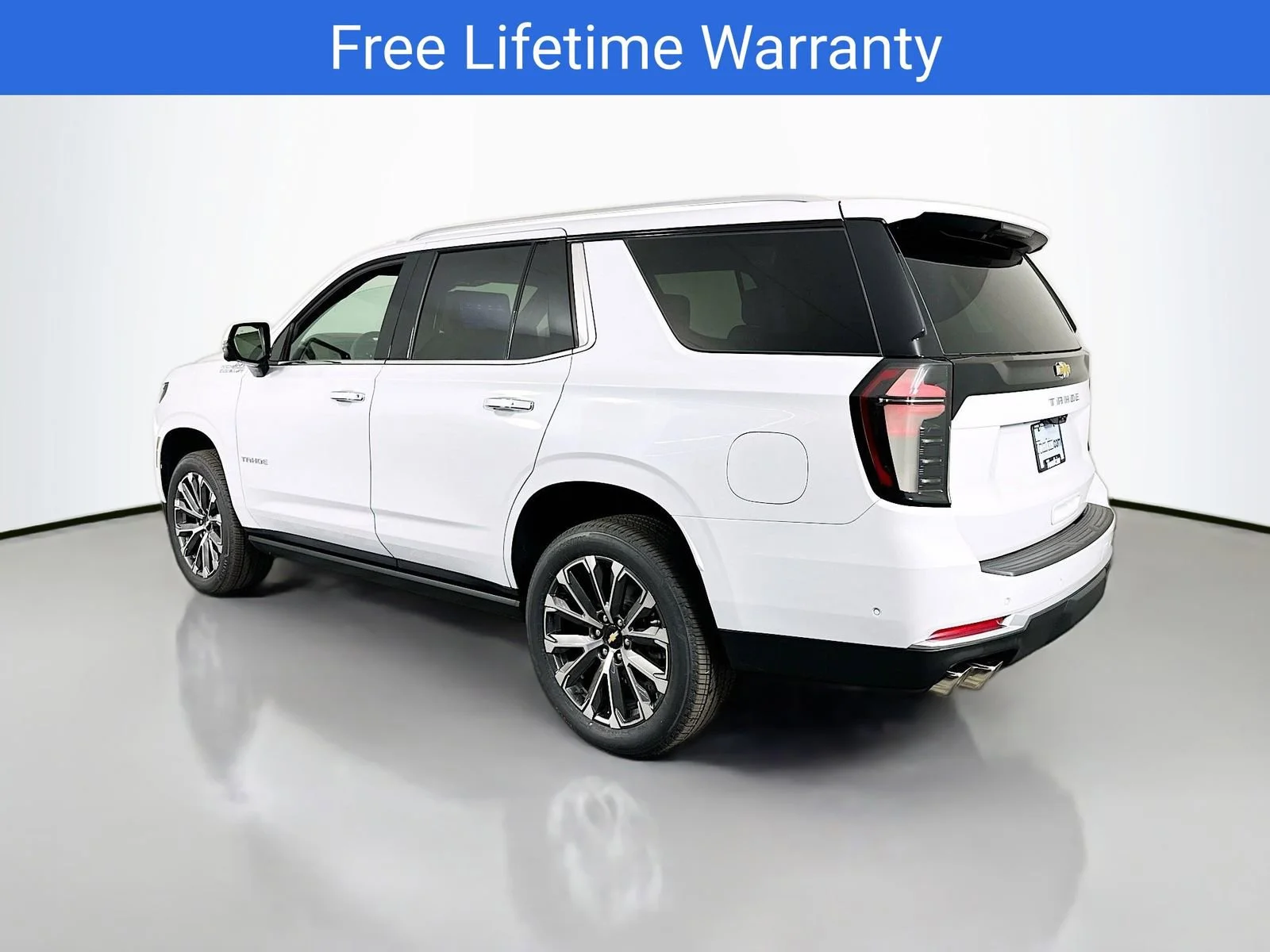 New 2026 Polar White Tricoat Chevrolet High Country image 6