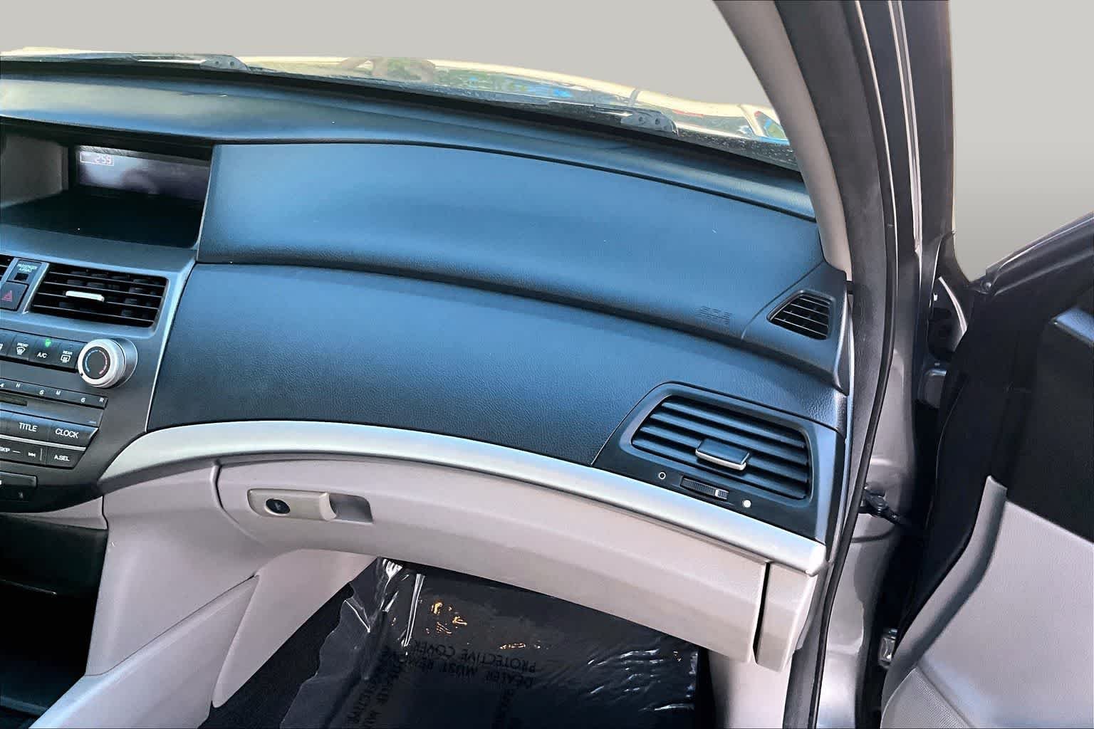 Used 2012 Polished Metal Metallic Honda LX image 18