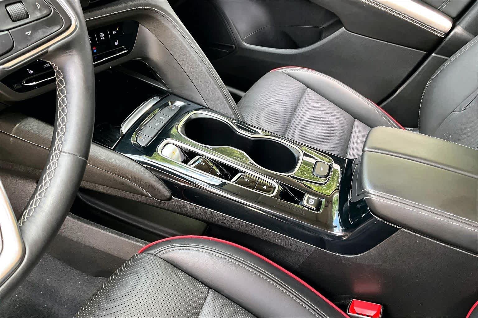 Used 2022 Ebony Twilight Metallic Buick Essence image 15