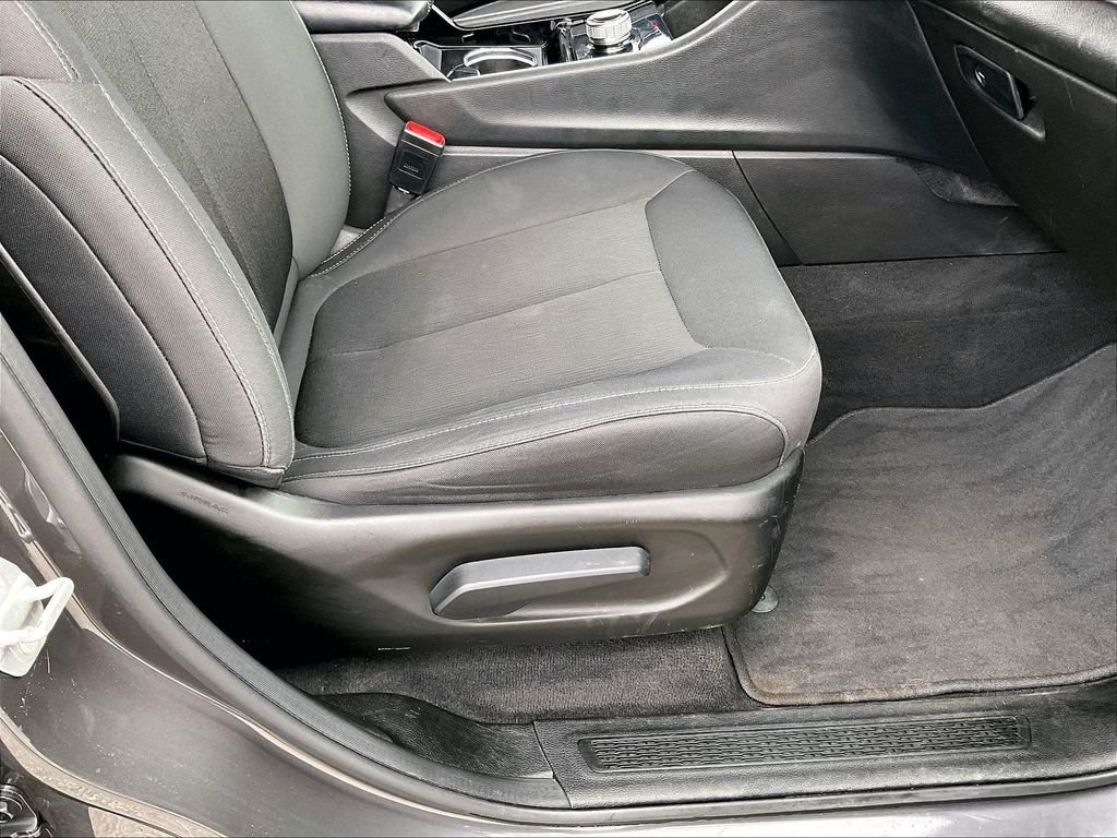 Used 2022 Baltic Gray Metallic Clearcoat Jeep Laredo image 36