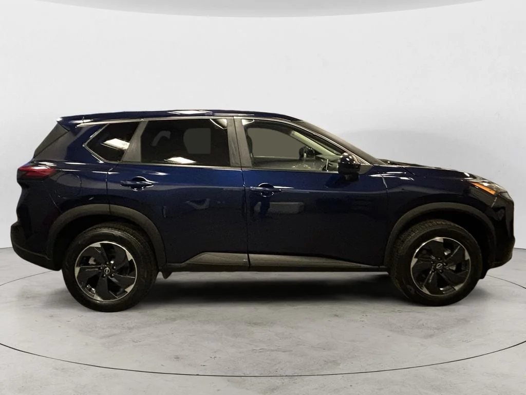 Used 2025 Deep Ocean Blue Pearl Nissan SV image 7