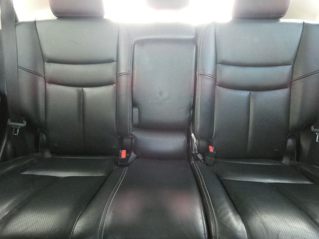 Used 2015 Silver Nissan SL image 29