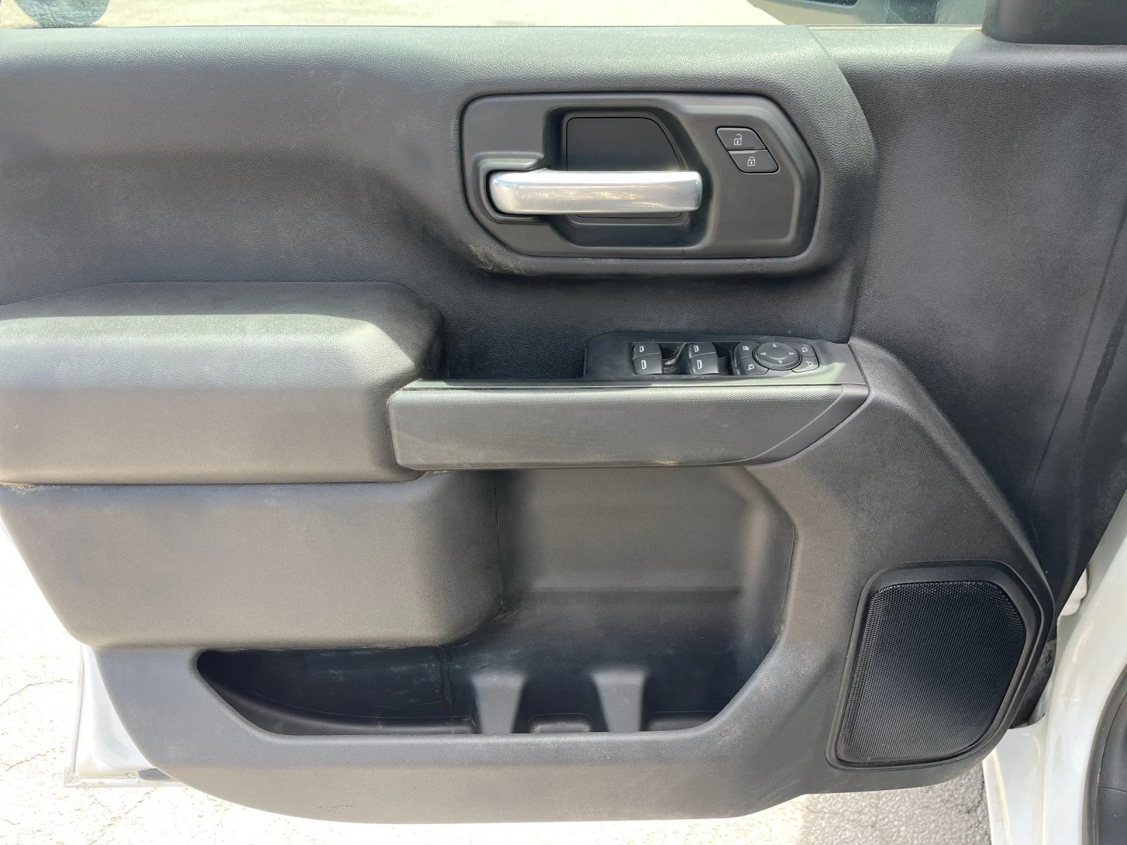 Used 2022 White Chevrolet Work Truck image 12