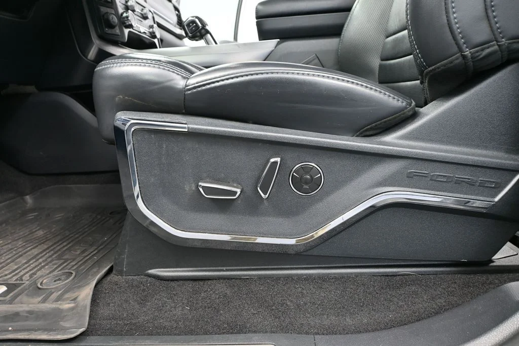 2025 Ford F-150 Platinum - Photo 21