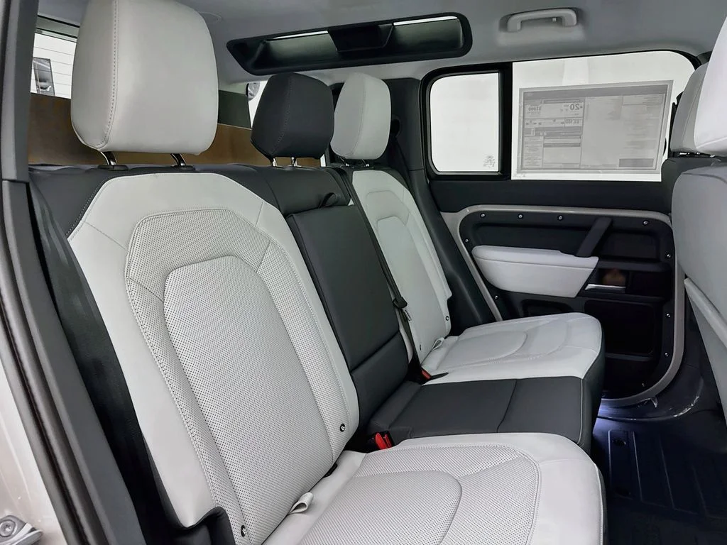 New 2026 Borasco Grey Land Rover X-Dynamic SE image 28