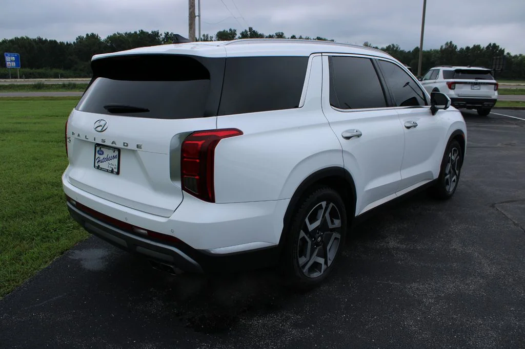 Used 2023 Hyper White Hyundai Limited image 16
