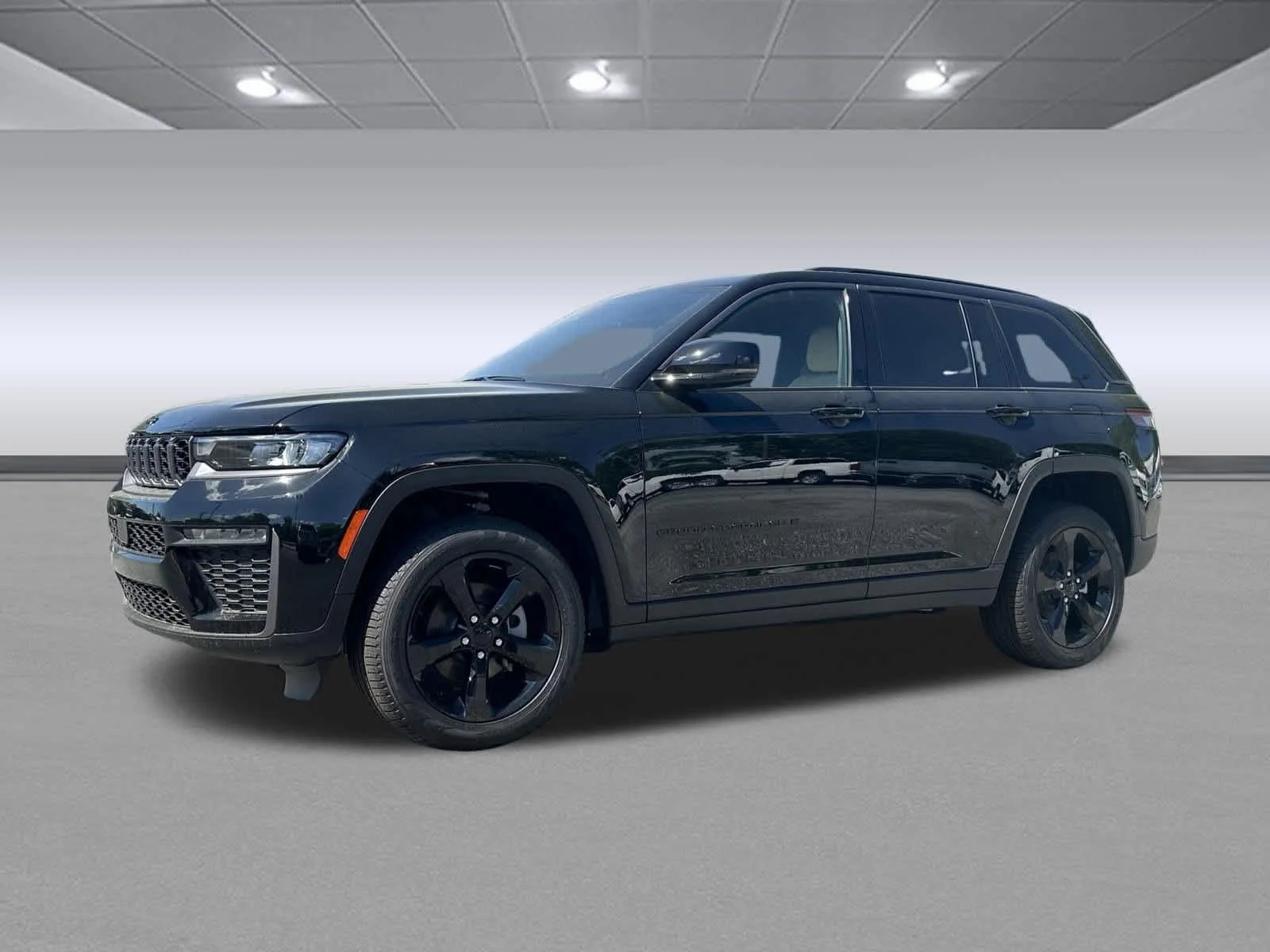 New 2026 Diamond Black Crystal Pearlcoat Jeep Limited image 3