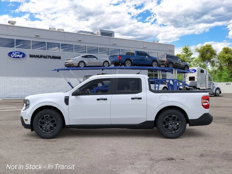 New 2026 Oxford White Ford XLT image 3
