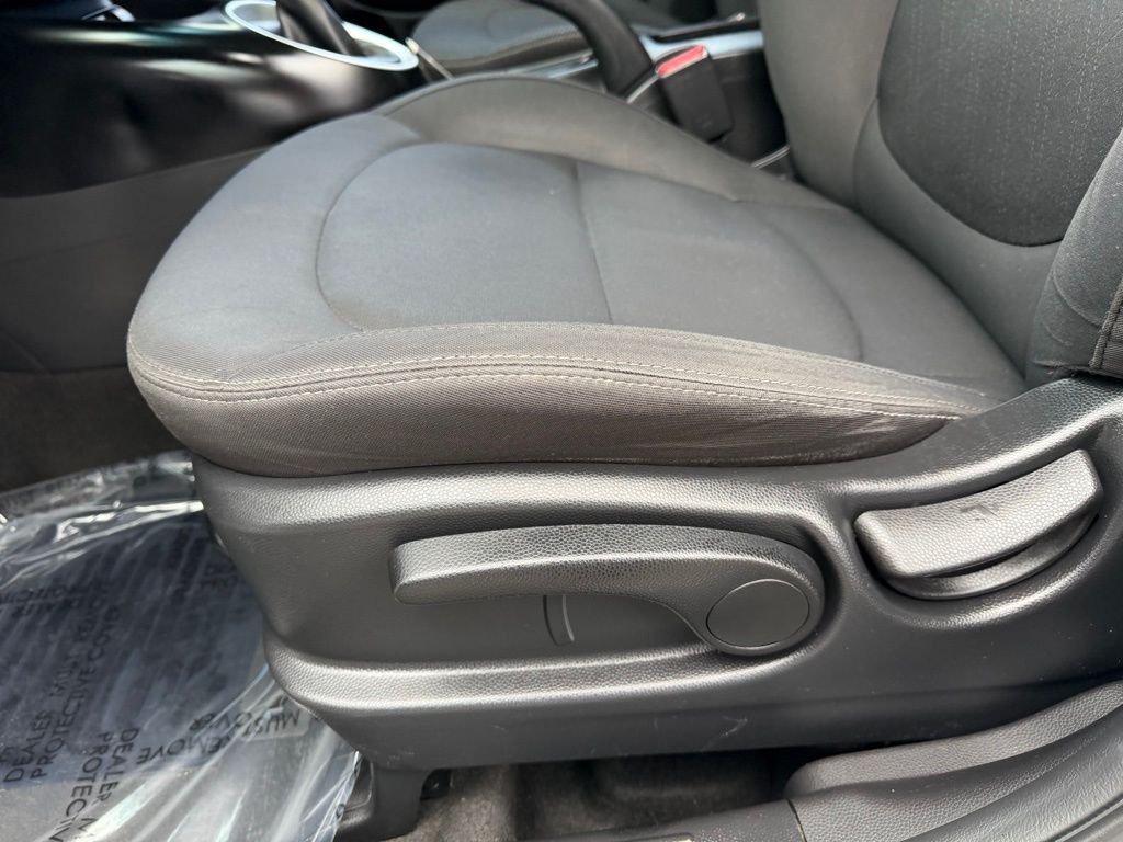 Used 2018 Bright Silver Kia Base image 13