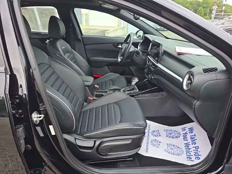 Used 2023 Black Kia GT-Line image 33
