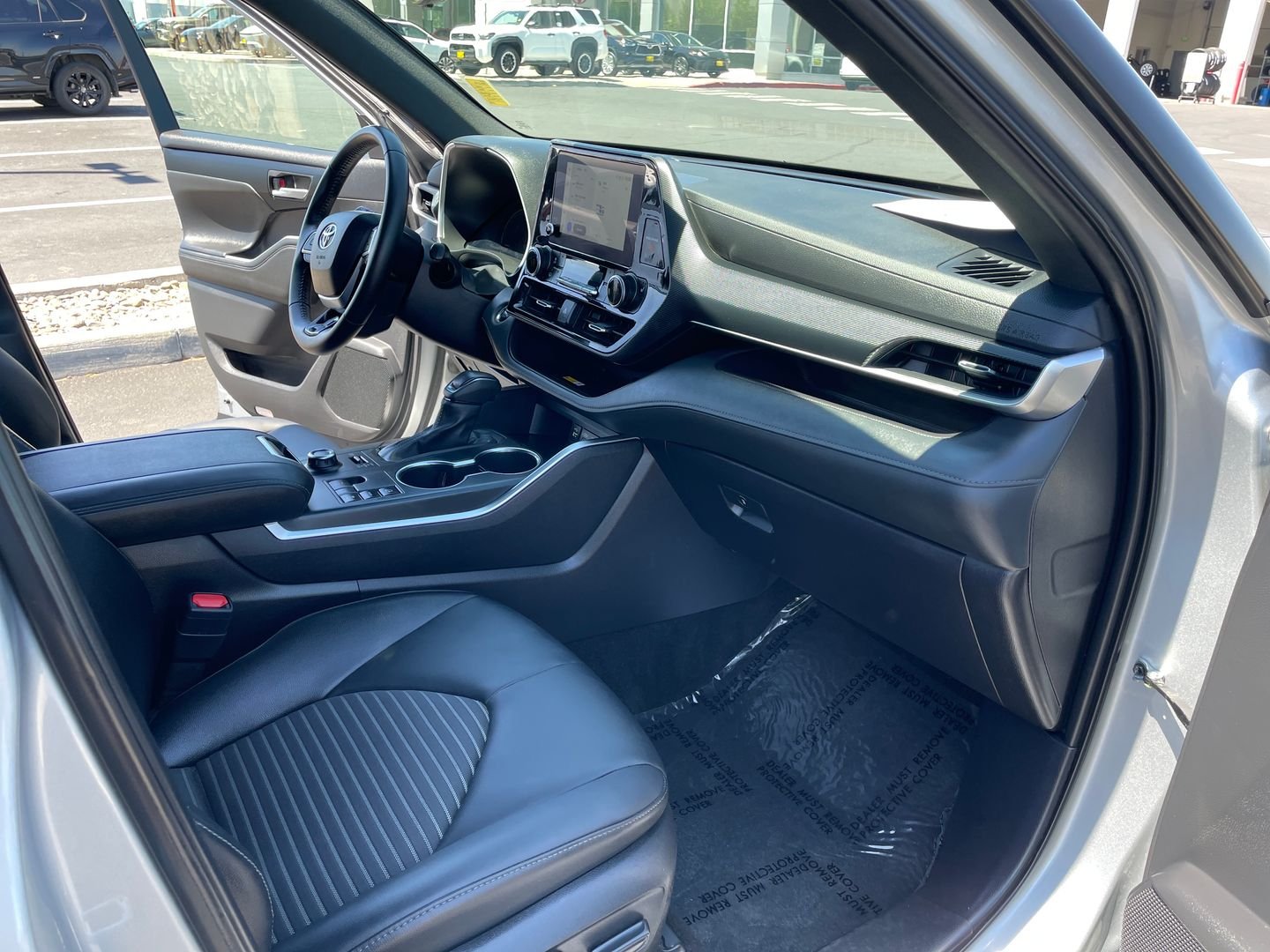 2025 Toyota Highlander XSE - Photo 19