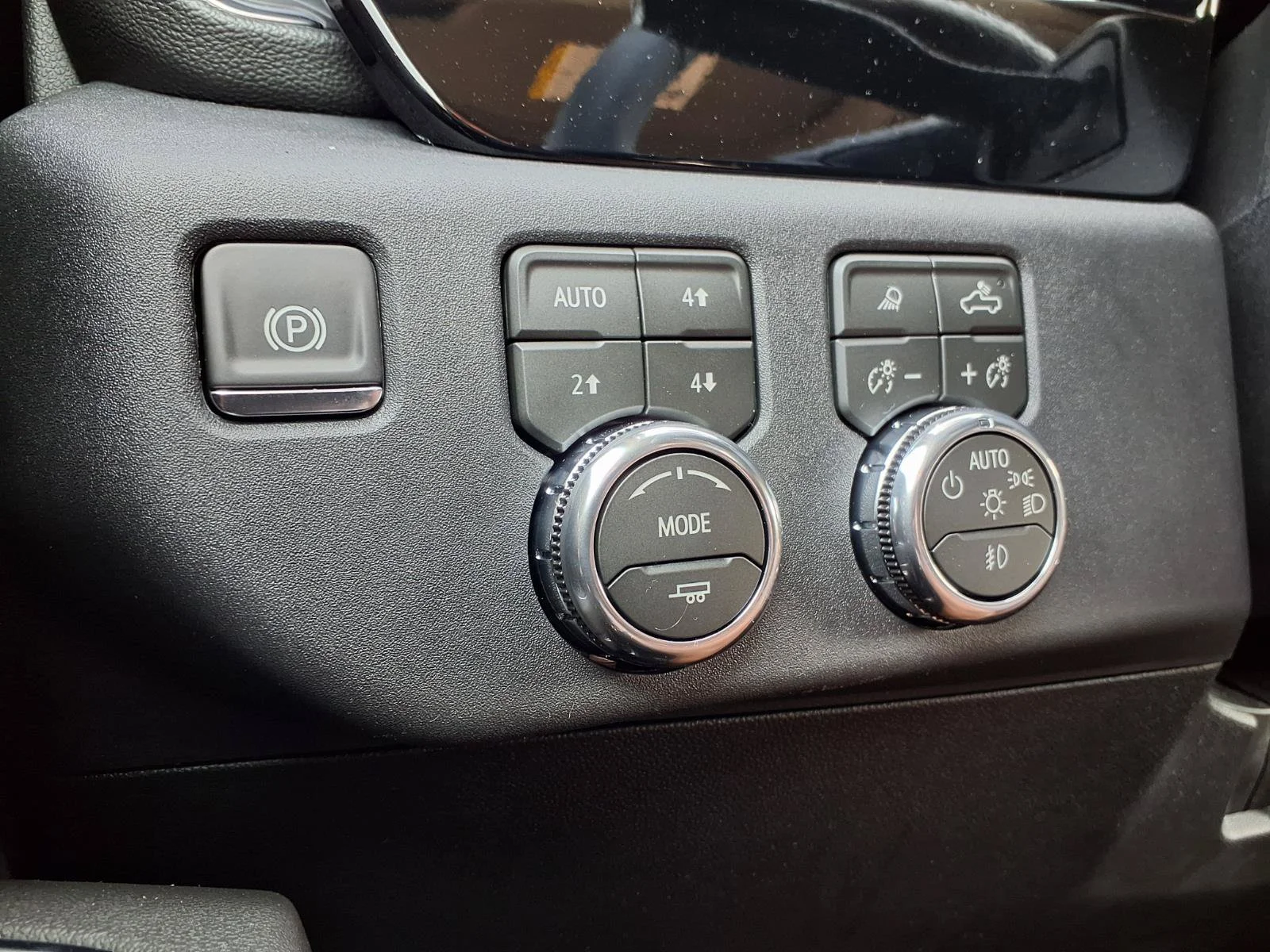 New 2026 Onyx Black GMC SLT image 13