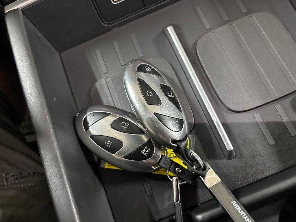 New 2026 Silver Hyundai SE AWD image 27