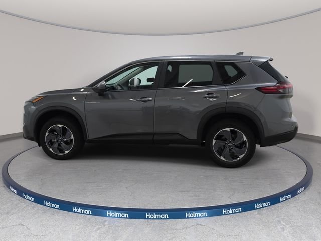 Used 2025 Gray Nissan SV image 9