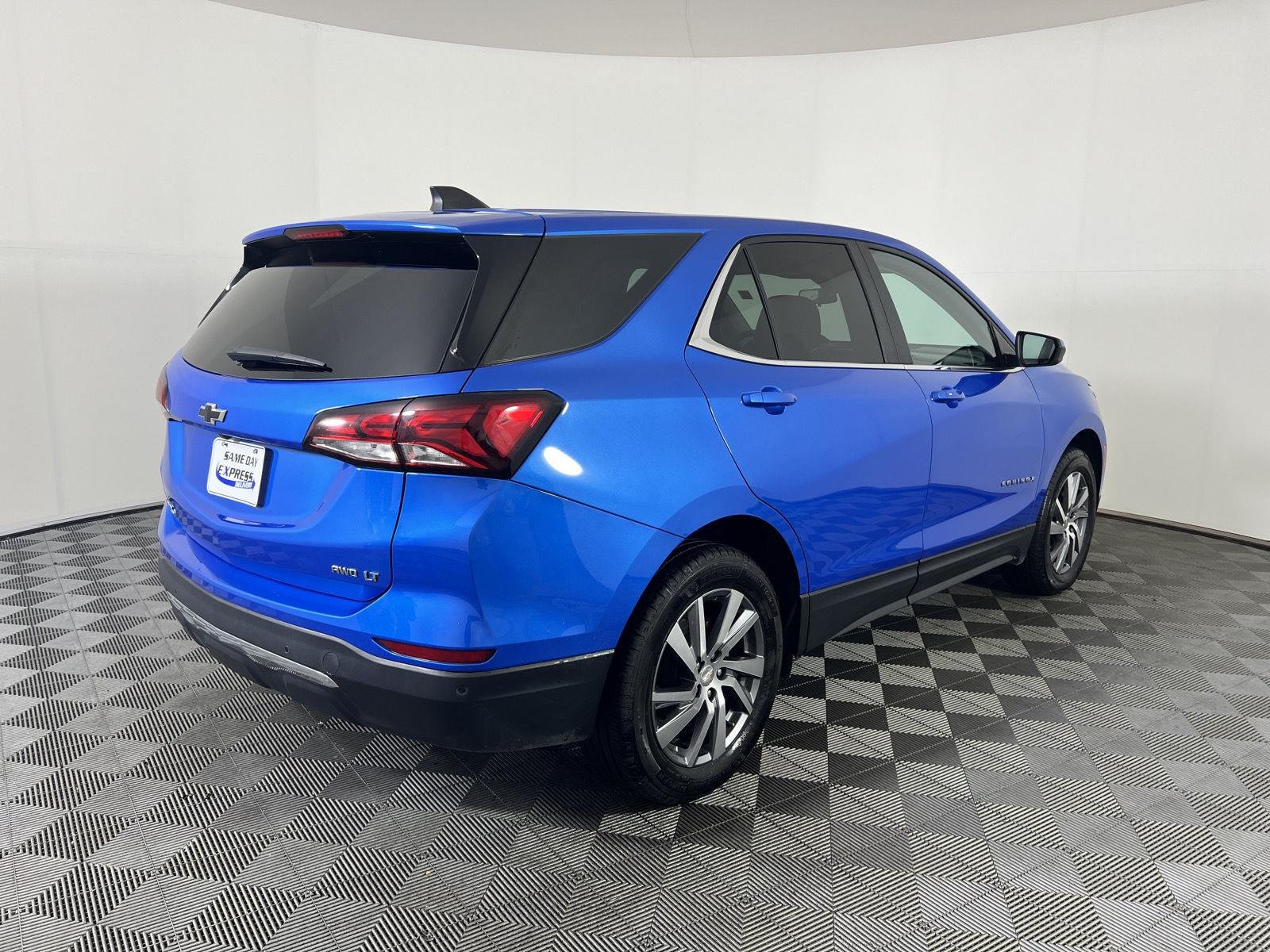 Used 2024 Riptide Blue Metallic Chevrolet LT image 23