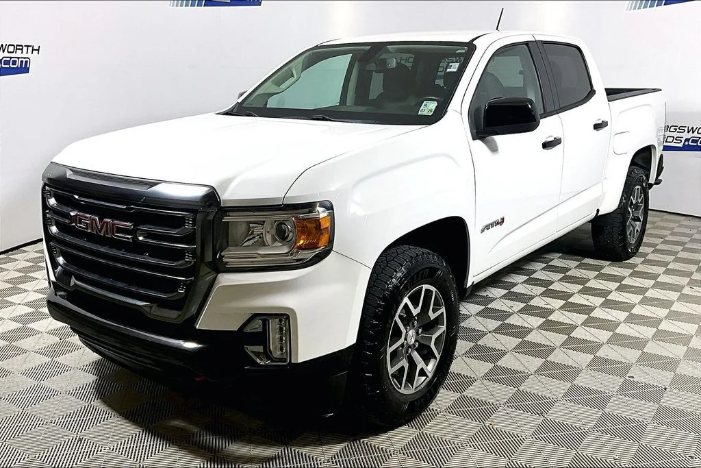 2022 GMC Canyon 4WD AT4 Crew Cab Short Box (Cloth)'s photo