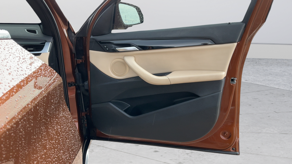 Used 2016 Brown BMW xDrive28i image 22