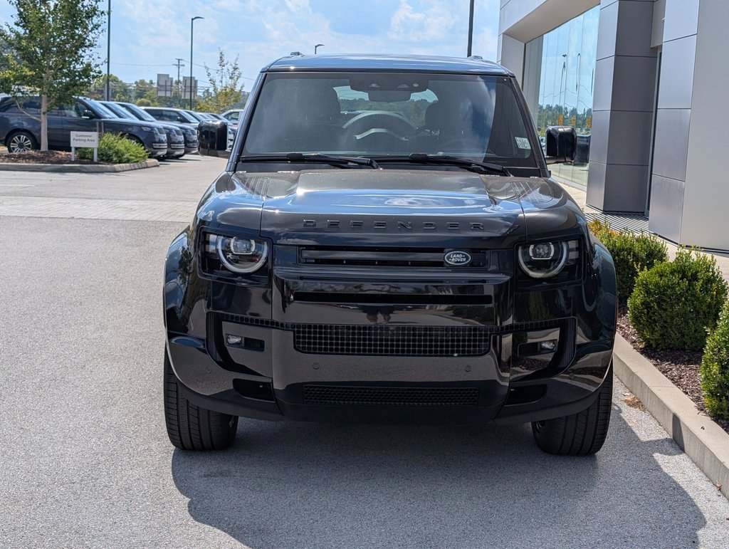 New 2026 Santorini Black LAND ROVER V8 image 10