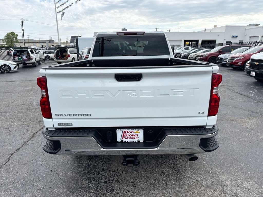 Used 2025 Summit White Chevrolet LT image 26