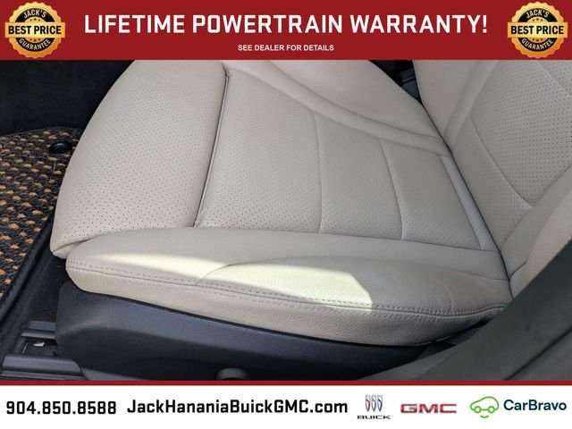 Used 2016 White Mercedes-Benz C 300 image 20