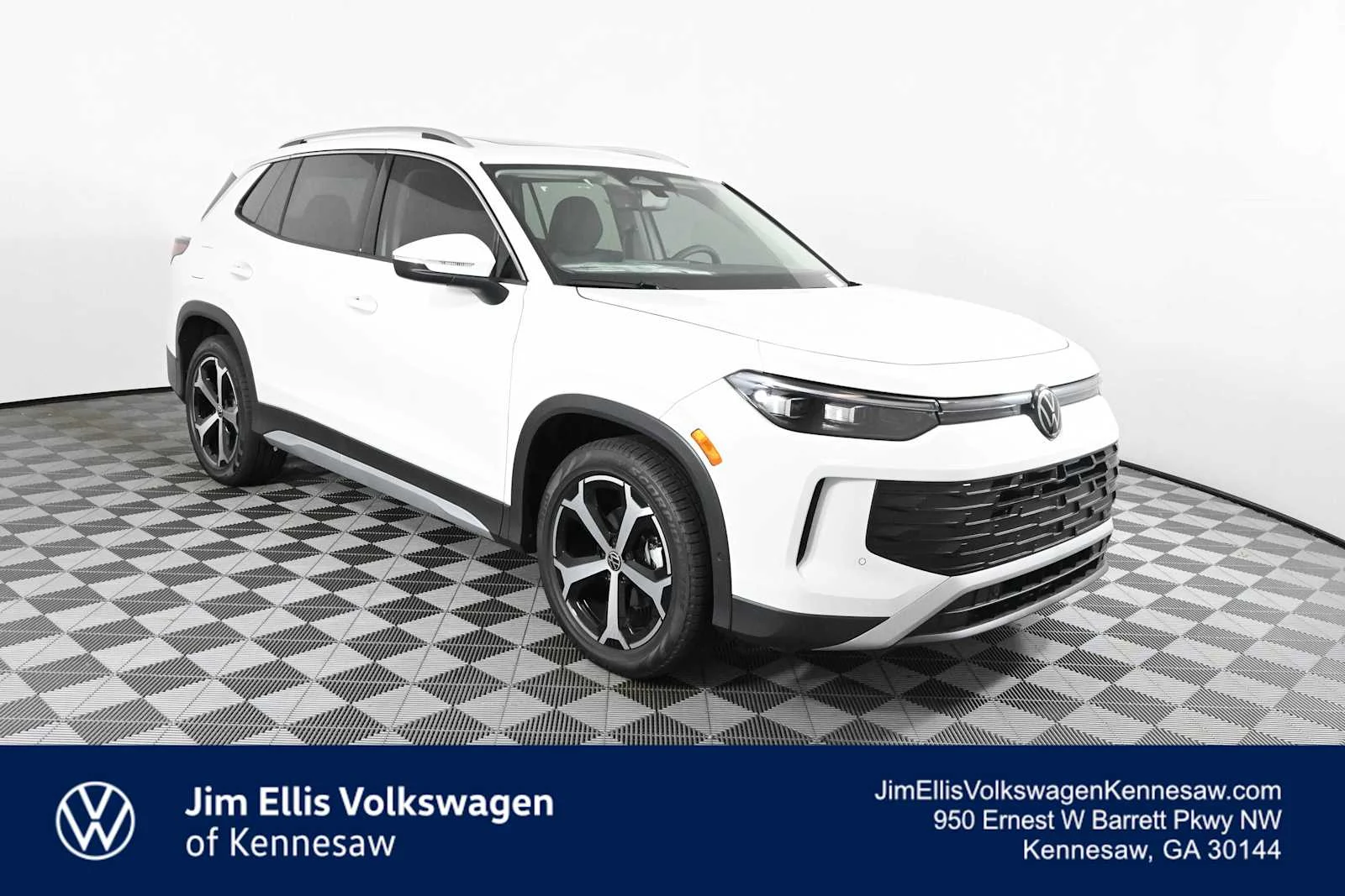 New 2026 Pure White Volkswagen SE image 1