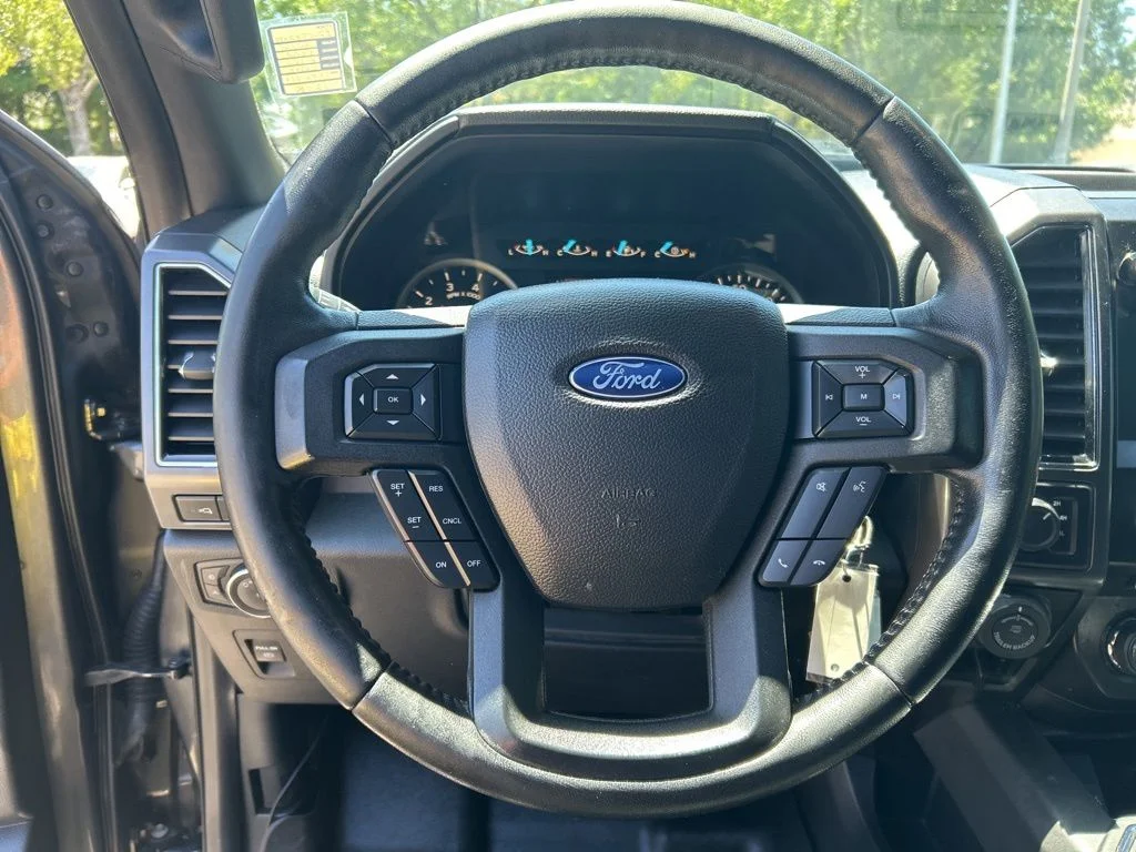 Used 2018 Gray Ford XLT image 11