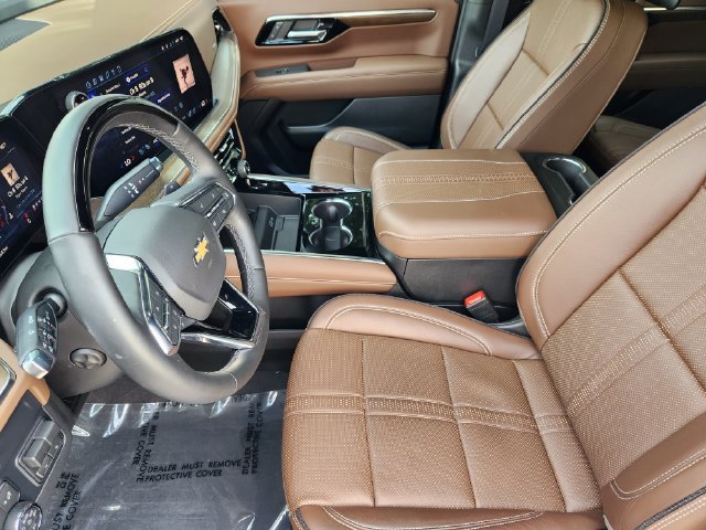 Used 2026 Polar White Tricoat Chevrolet High Country image 3