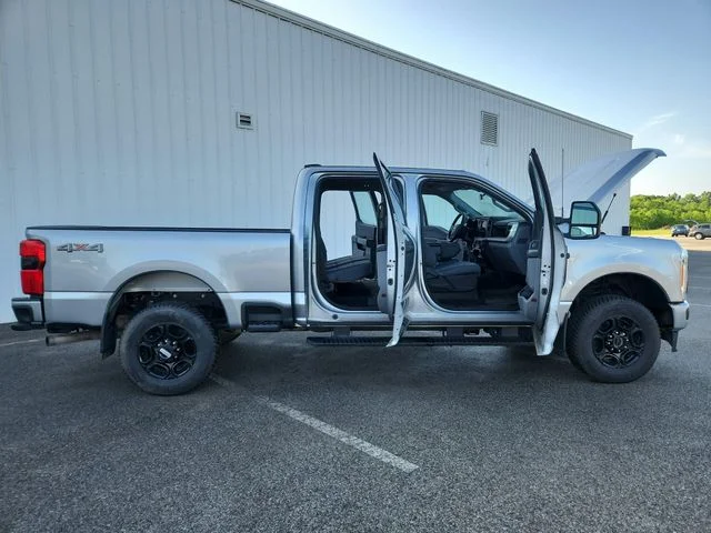 Used 2023 Silver Ford XL image 36