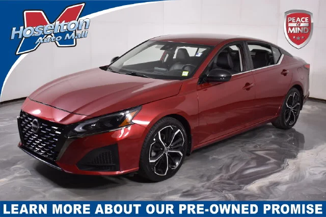 2024 Nissan Altima SR