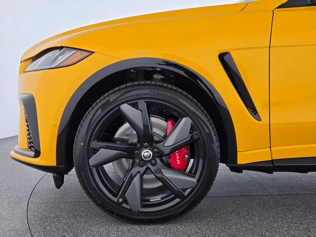 2026 Jaguar F-Pace SVR - Photo 9