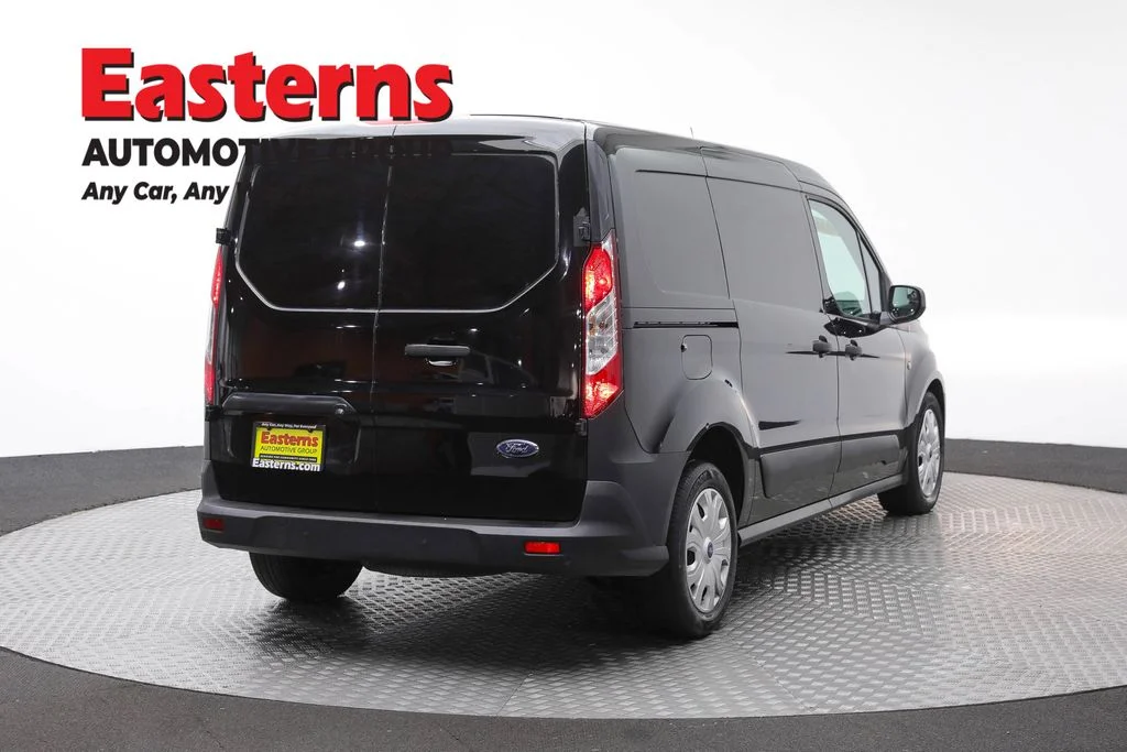 Used 2022 Black Ford XL image 5