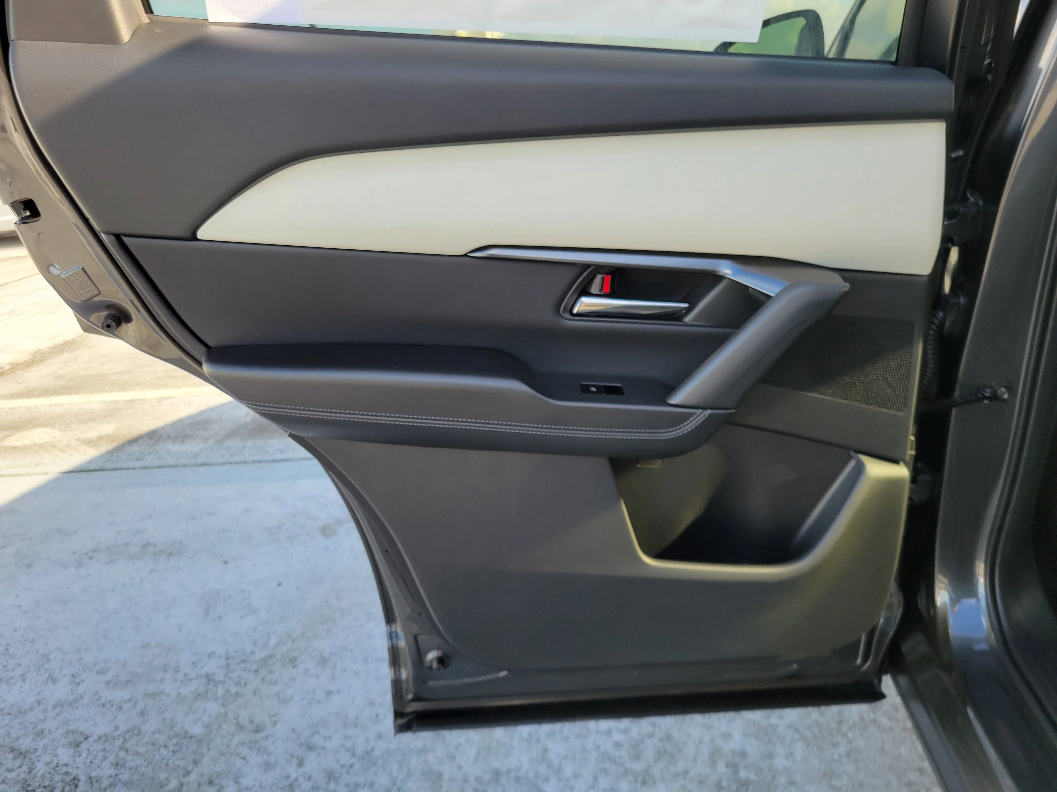 New 2026 Machine Gray Metallic Mazda 2.5 S Preferred AWD image 9
