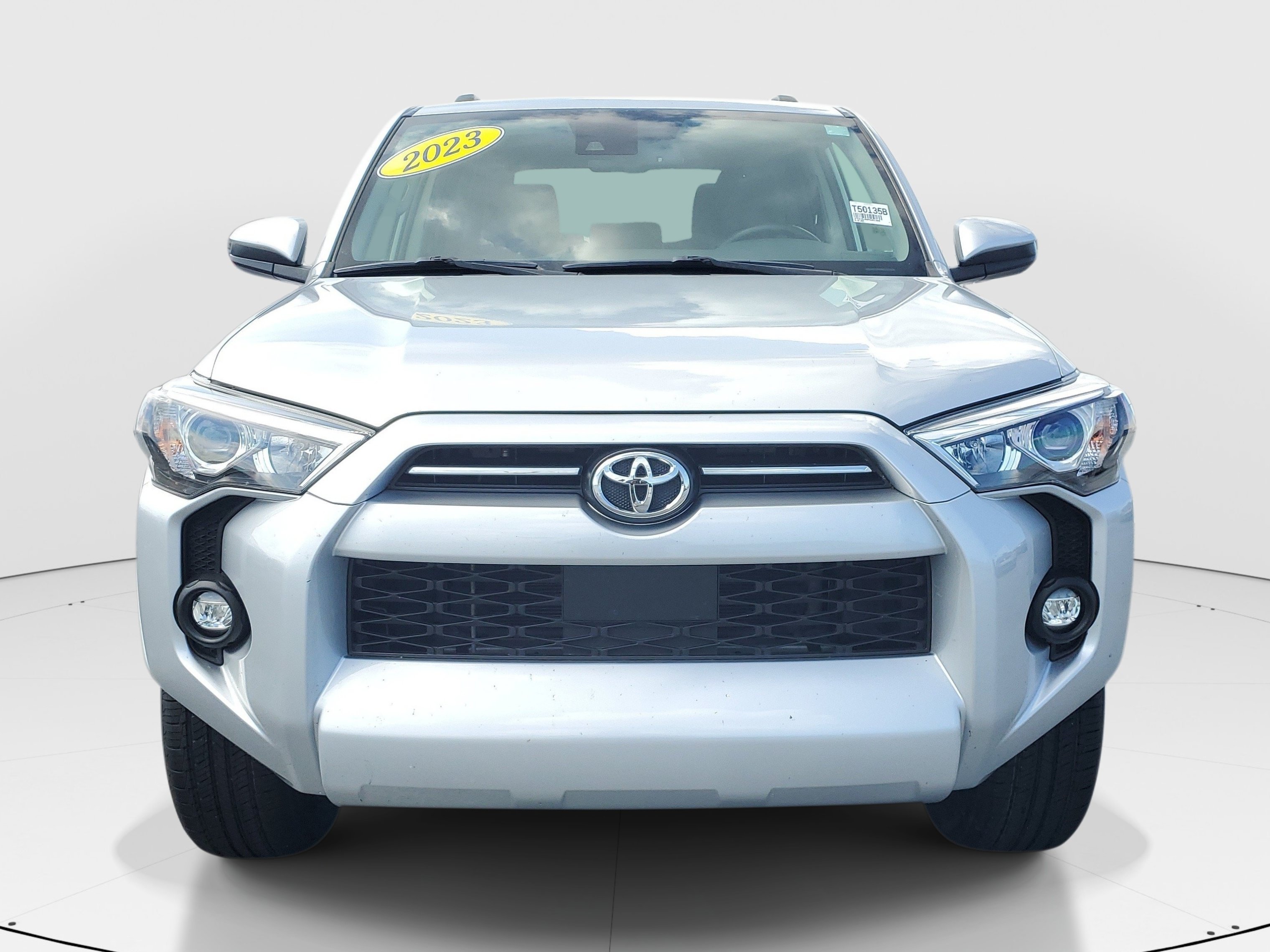 Used 2023 Classic Silver Metallic Toyota SR5 image 2