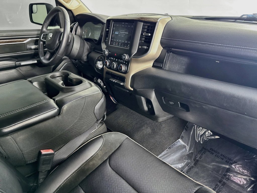 Used 2019 Diamond Black Crystal Pearlcoat Ram Laramie image 35