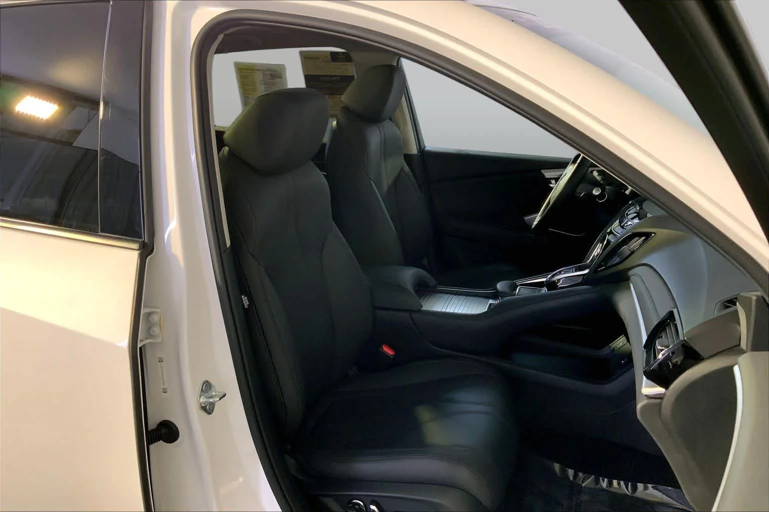 Certified Used 2023 Platinum White Pearl Acura BASE image 8