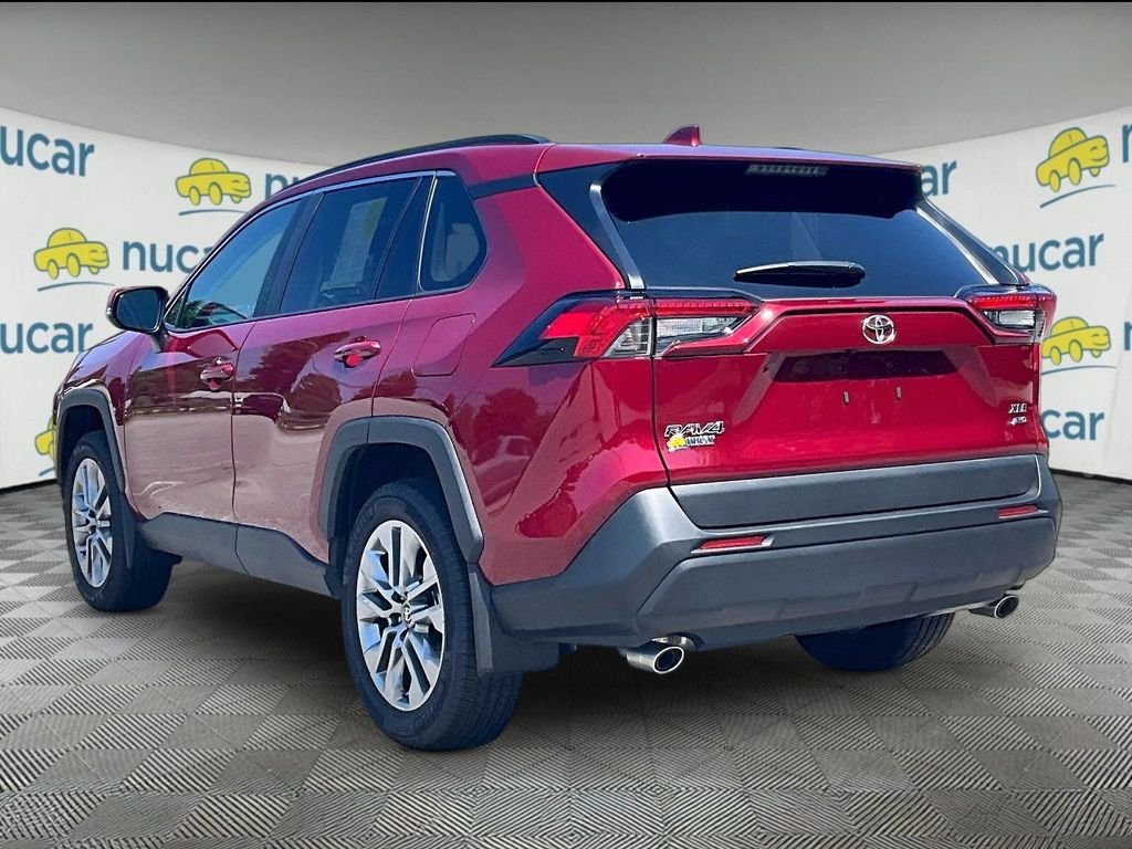 Used 2025 Red Toyota XLE Premium image 4