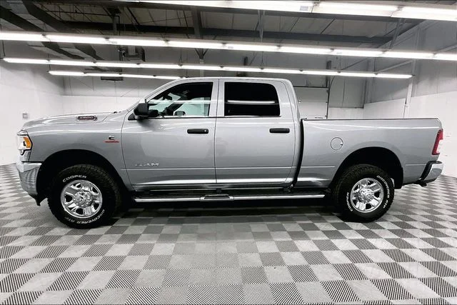 Used 2021 Billet Silver Metallic Clearcoat Ram Tradesman image 15