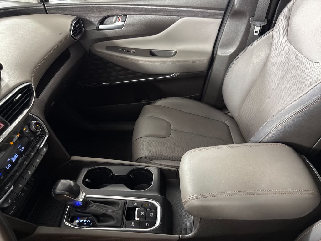 2020 Hyundai Santa Fe Limited - Photo 20