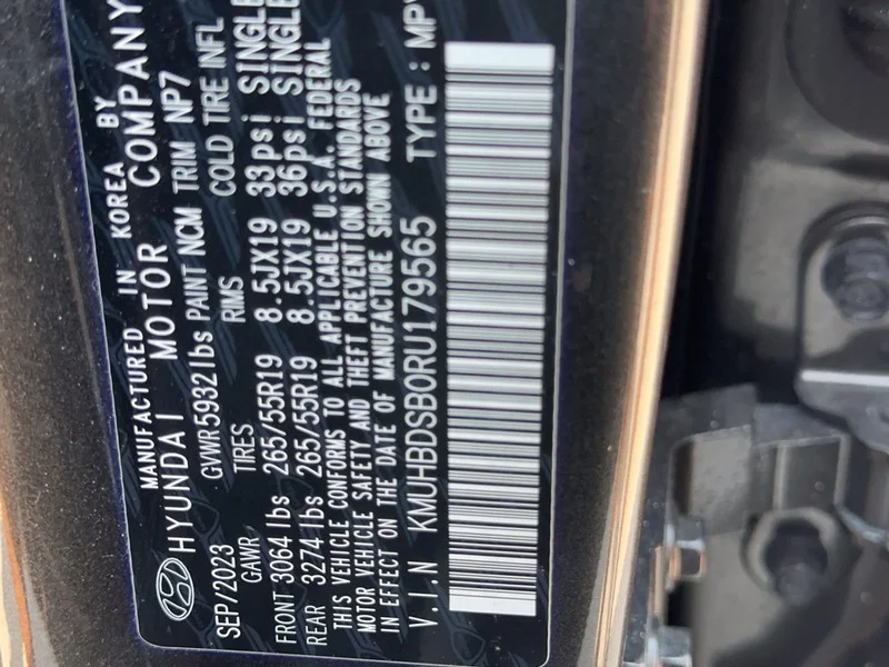 Used 2024 Makalu Gray Genesis 2.5T AWD image 20