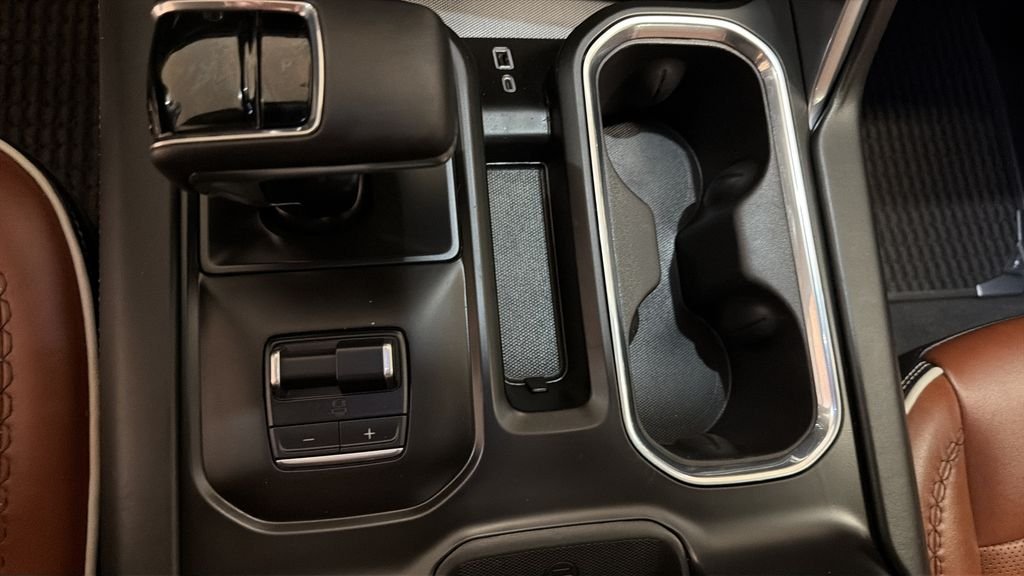 Used 2023 Black GMC Denali Ultimate image 19